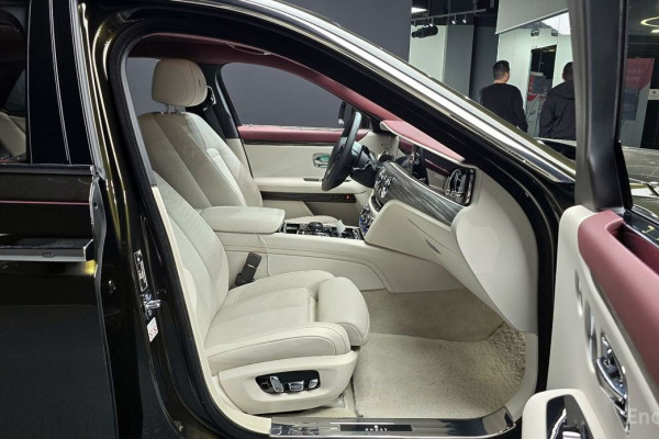 2023 Rolls-Royce Ghost с пробегом 8 253 км