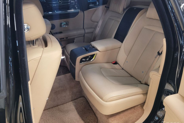 2023 Rolls-Royce Ghost с пробегом 15 552 км