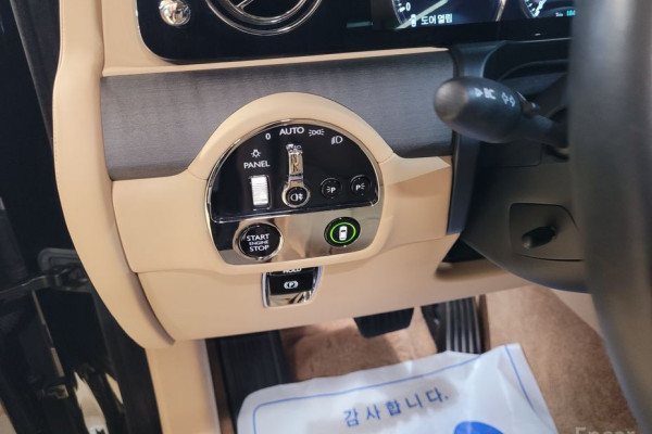 2023 Rolls-Royce Ghost с пробегом 15 552 км