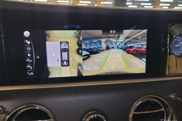 2023 Rolls-Royce Ghost с пробегом 15 552 км