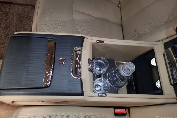 2023 Rolls-Royce Ghost с пробегом 15 552 км