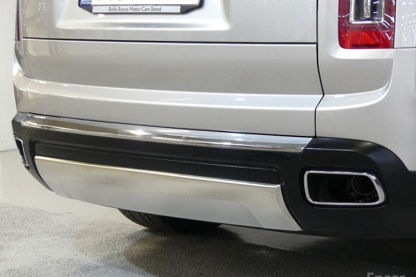 2023 Rolls-Royce Cullinan с пробегом 9 200 км