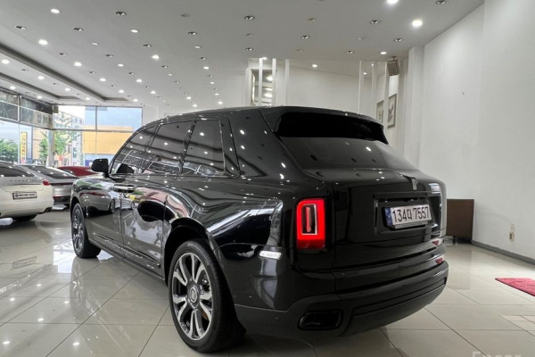 2023 Rolls-Royce Cullinan с пробегом 493 км