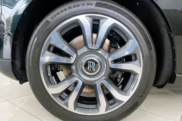 2023 Rolls-Royce Cullinan с пробегом 493 км