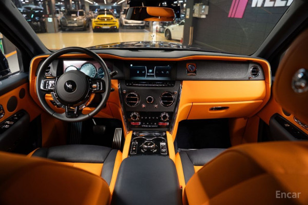 2022 Rolls-Royce Cullinan с пробегом 15 500 км