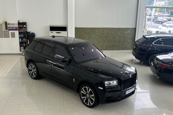 2023 Rolls-Royce Cullinan с пробегом 493 км