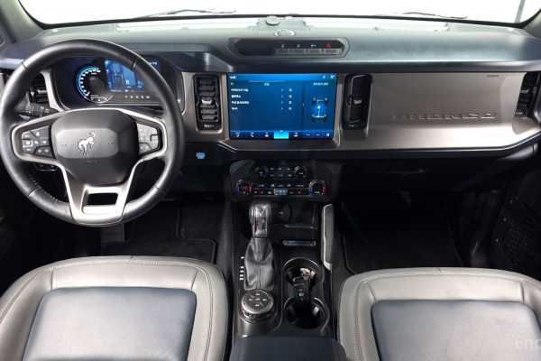 2023 Ford Bronco с пробегом 44 982 км