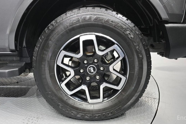 2022 Ford Bronco с пробегом 15 987 км