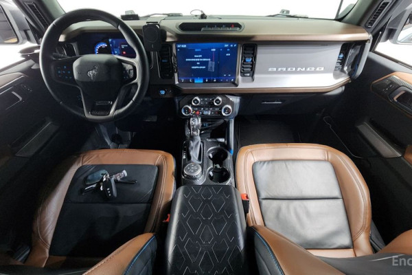 2022 Ford Bronco с пробегом 26 892 км