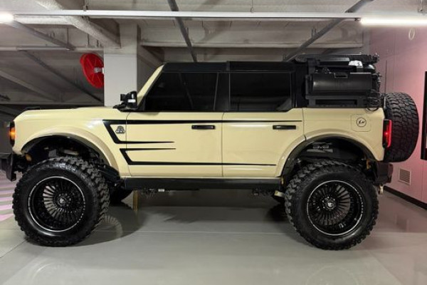 2022 Ford Bronco с пробегом 44 000 км