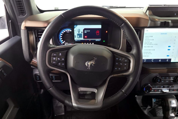 2023 Ford Bronco с пробегом 32 772 км