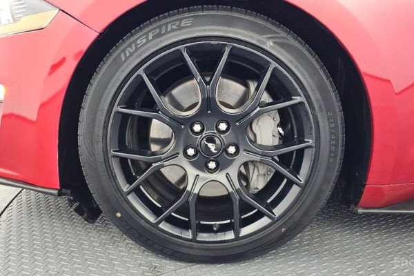 2022 Ford Mustang с пробегом 49 877 км