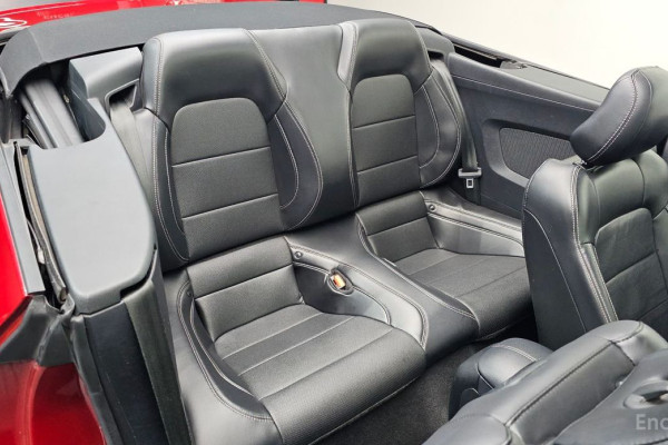 2022 Ford Mustang с пробегом 49 877 км