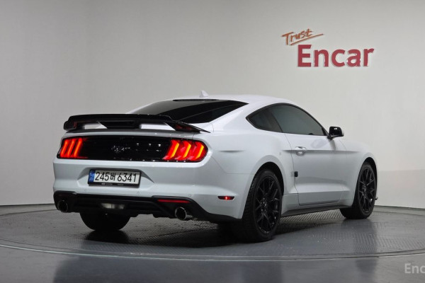 2023 Ford Mustang с пробегом 45 578 км