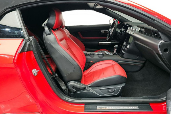 2023 Ford Mustang с пробегом 37 897 км