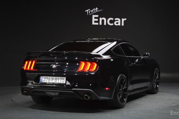 2023 Ford Mustang с пробегом 27 343 км