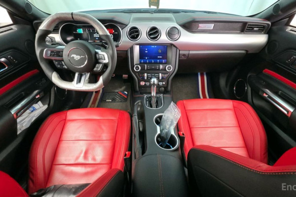 2023 Ford Mustang с пробегом 45 578 км