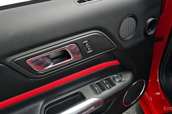 2023 Ford Mustang с пробегом 37 897 км