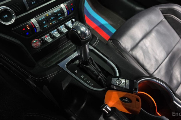 2023 Ford Mustang с пробегом 27 343 км