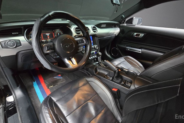 2023 Ford Mustang с пробегом 27 343 км