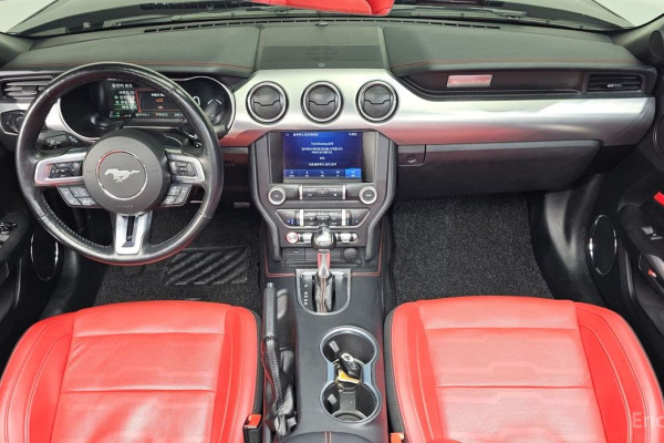 2023 Ford Mustang с пробегом 32 174 км