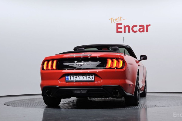 2022 Ford Mustang с пробегом 47 457 км