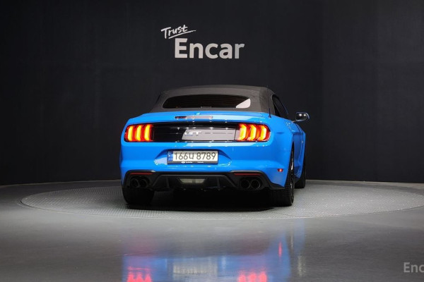 2022 Ford Mustang с пробегом 10 531 км