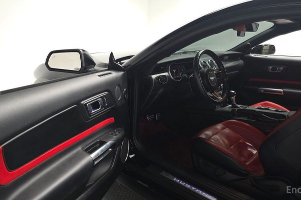 2022 Ford Mustang с пробегом 40 351 км