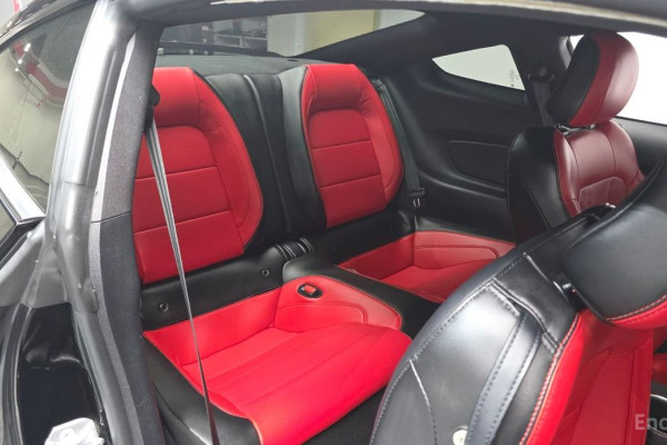 2022 Ford Mustang с пробегом 40 351 км