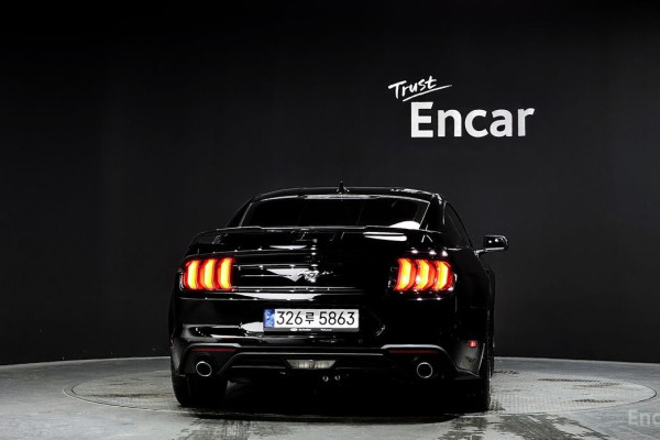 2023 Ford Mustang с пробегом 19 716 км