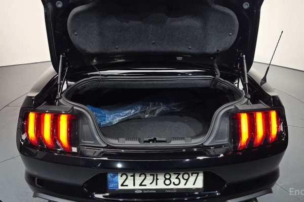 2023 Ford Mustang с пробегом 32 174 км