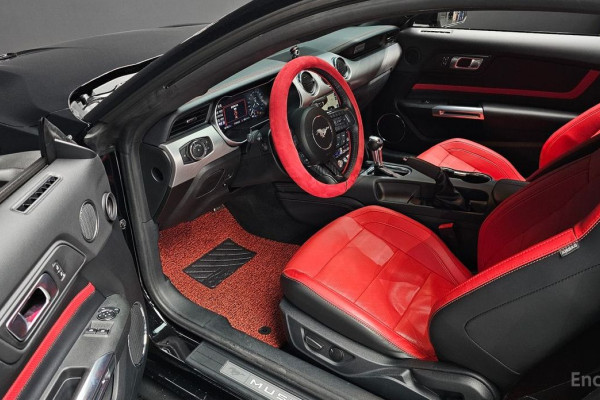 2023 Ford Mustang с пробегом 19 716 км