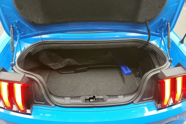 2022 Ford Mustang с пробегом 10 531 км