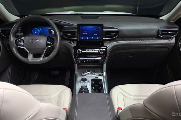 2022 Ford Explorer с пробегом 107 790 км