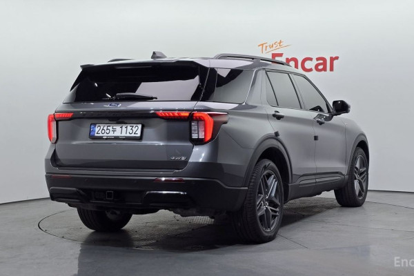 2024 Ford Explorer с пробегом 8 885 км