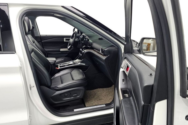 2022 Ford Explorer с пробегом 54 513 км