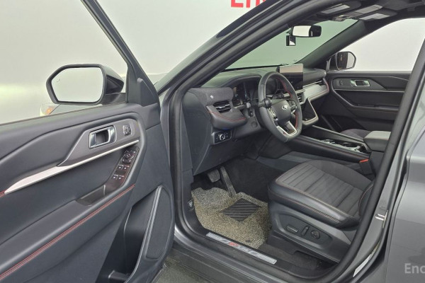 2024 Ford Explorer с пробегом 8 885 км