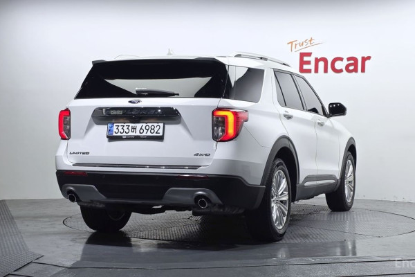 2023 Ford Explorer с пробегом 14 468 км