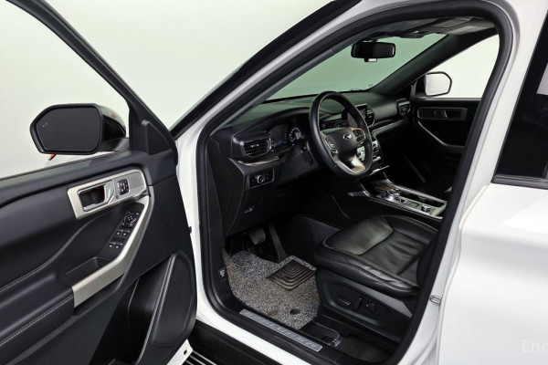 2023 Ford Explorer с пробегом 19 395 км