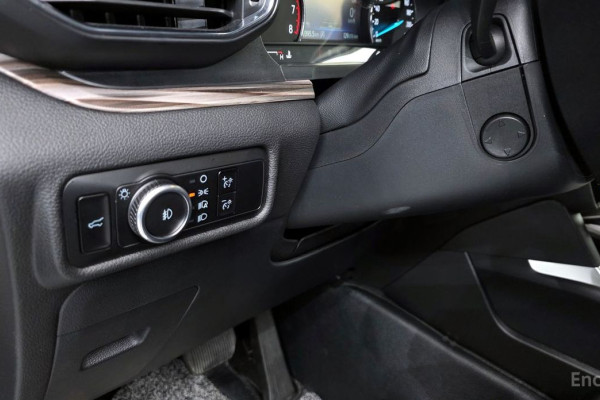 2023 Ford Explorer с пробегом 19 395 км