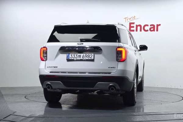 2023 Ford Explorer с пробегом 14 468 км