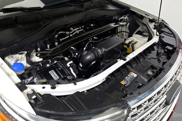 2023 Ford Explorer с пробегом 14 468 км