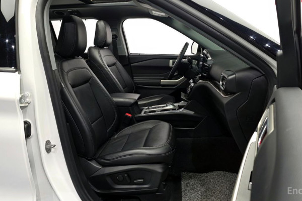 2023 Ford Explorer с пробегом 14 468 км