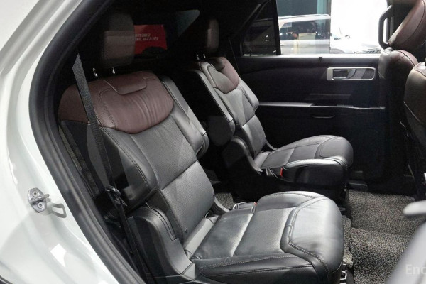 2022 Ford Explorer с пробегом 31 049 км