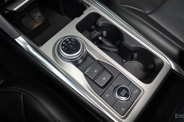 2023 Ford Explorer с пробегом 10 057 км