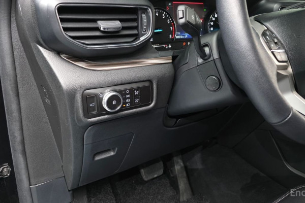 2023 Ford Explorer с пробегом 10 057 км