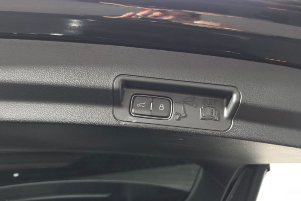 2023 Ford Explorer с пробегом 10 057 км