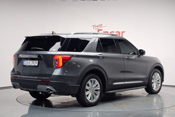 2023 Ford Explorer с пробегом 18 199 км