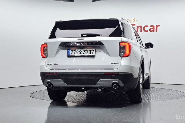 2022 Ford Explorer с пробегом 21 853 км