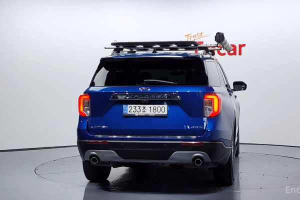 2022 Ford Explorer с пробегом 13 751 км